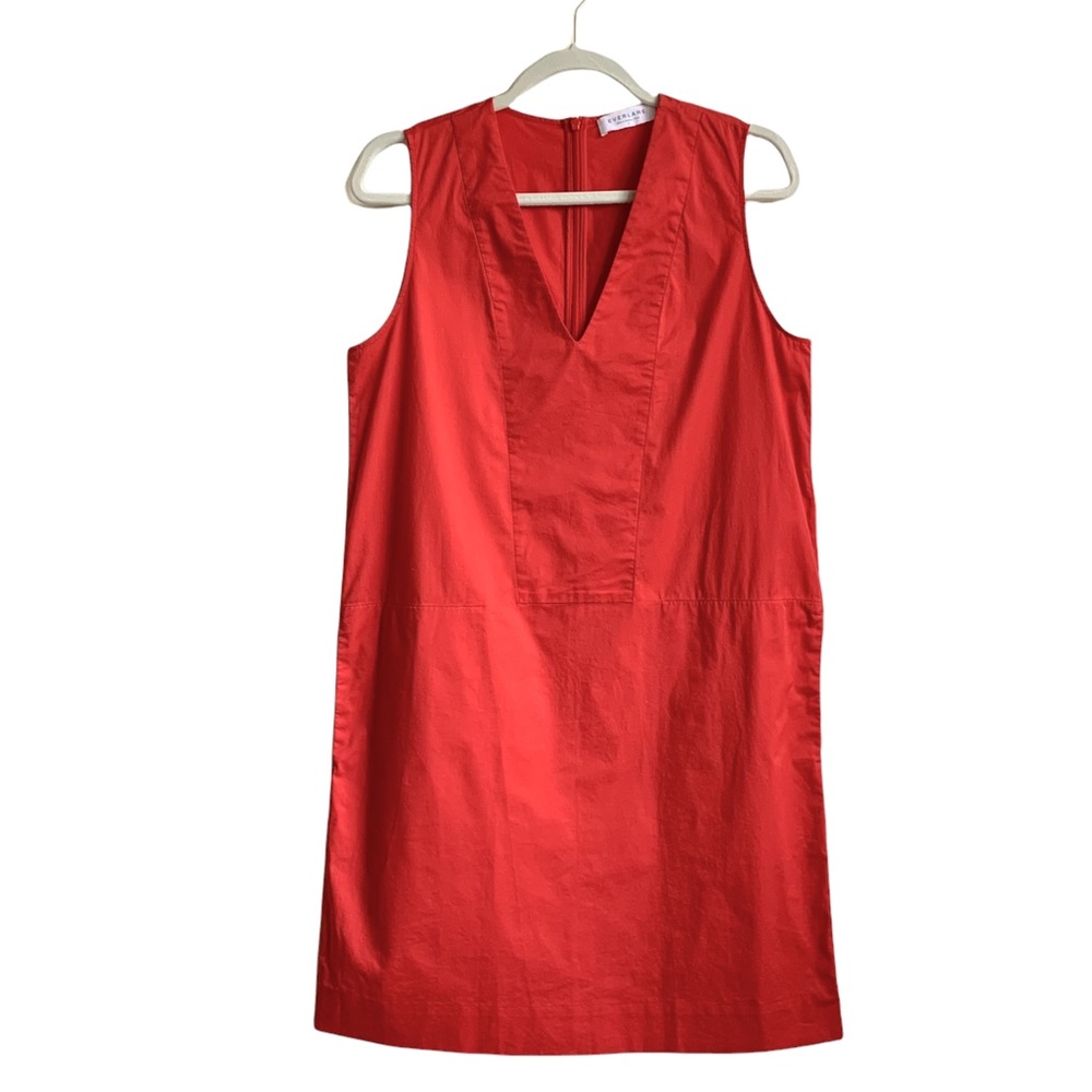 Everlane Red V neck sleeveless shift dress with back zipper and pockets size 6